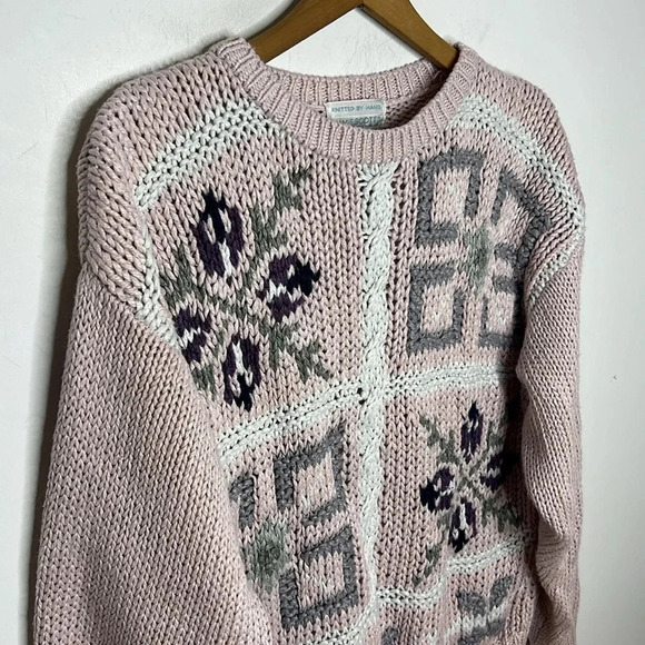 Vintage 90s Jamie Scott Hand Knit Floral Quilt Pattern Chunky Crewneck Sweater - Picture 3 of 9